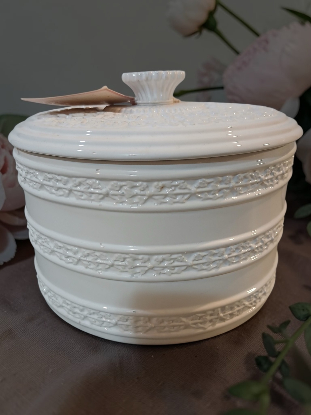 Sweet Pea In A White Ceramic Lidded Candle with Embossed Banding